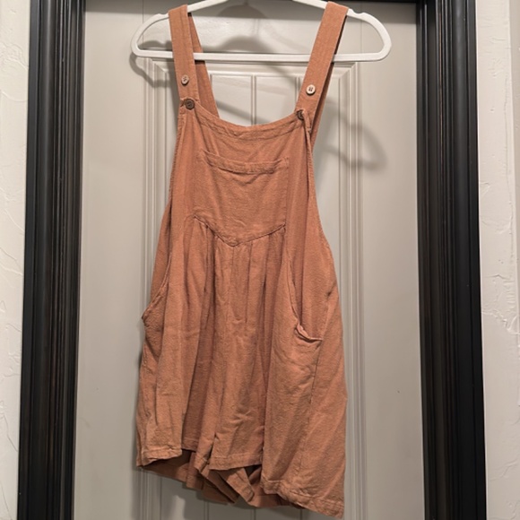 Three items - M - Picture 3 of 3